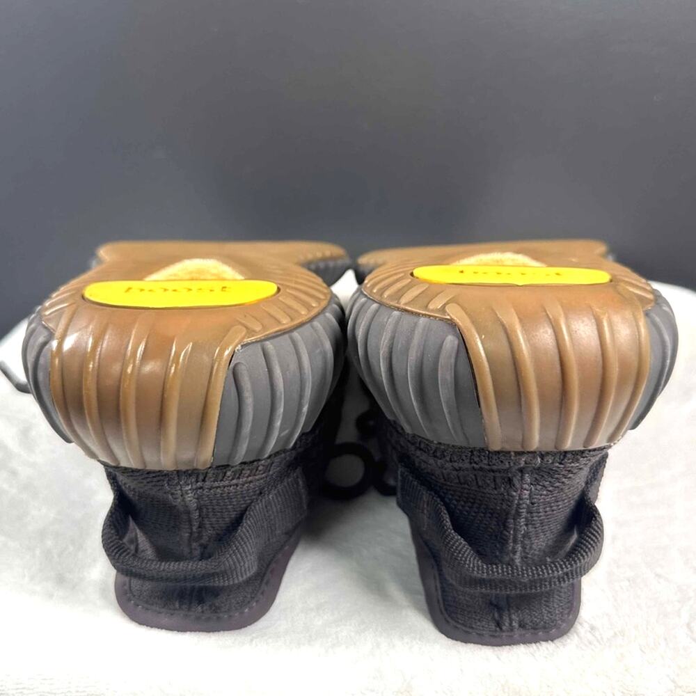 adidas Yeezy Boost 350 V2 “Cinder Reflective” – FY4176 | 10.5M - Picture 6 of 9